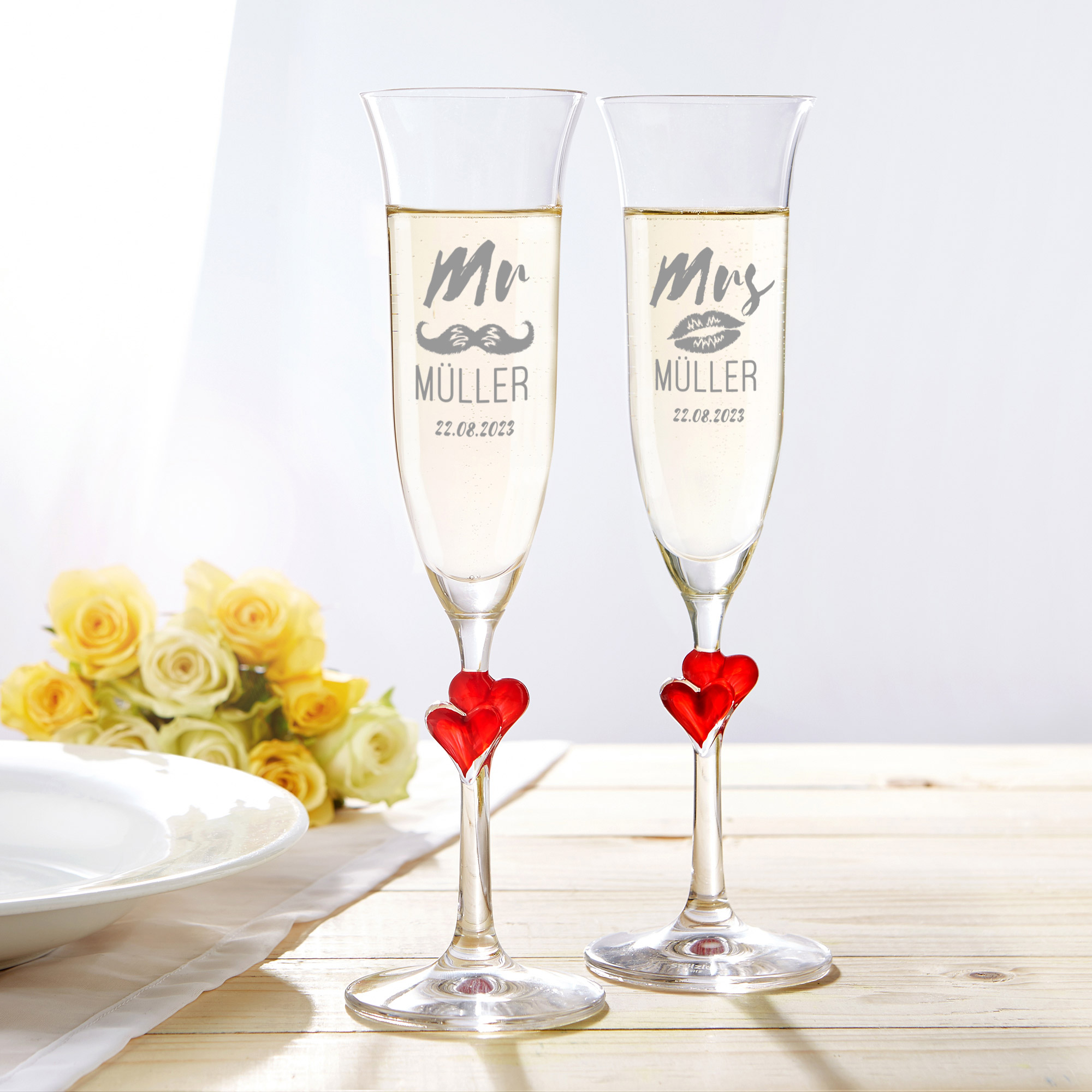Sektglas mit Gravur Mr Mrs - Rotes Herz - 2er Set - Personalisiert