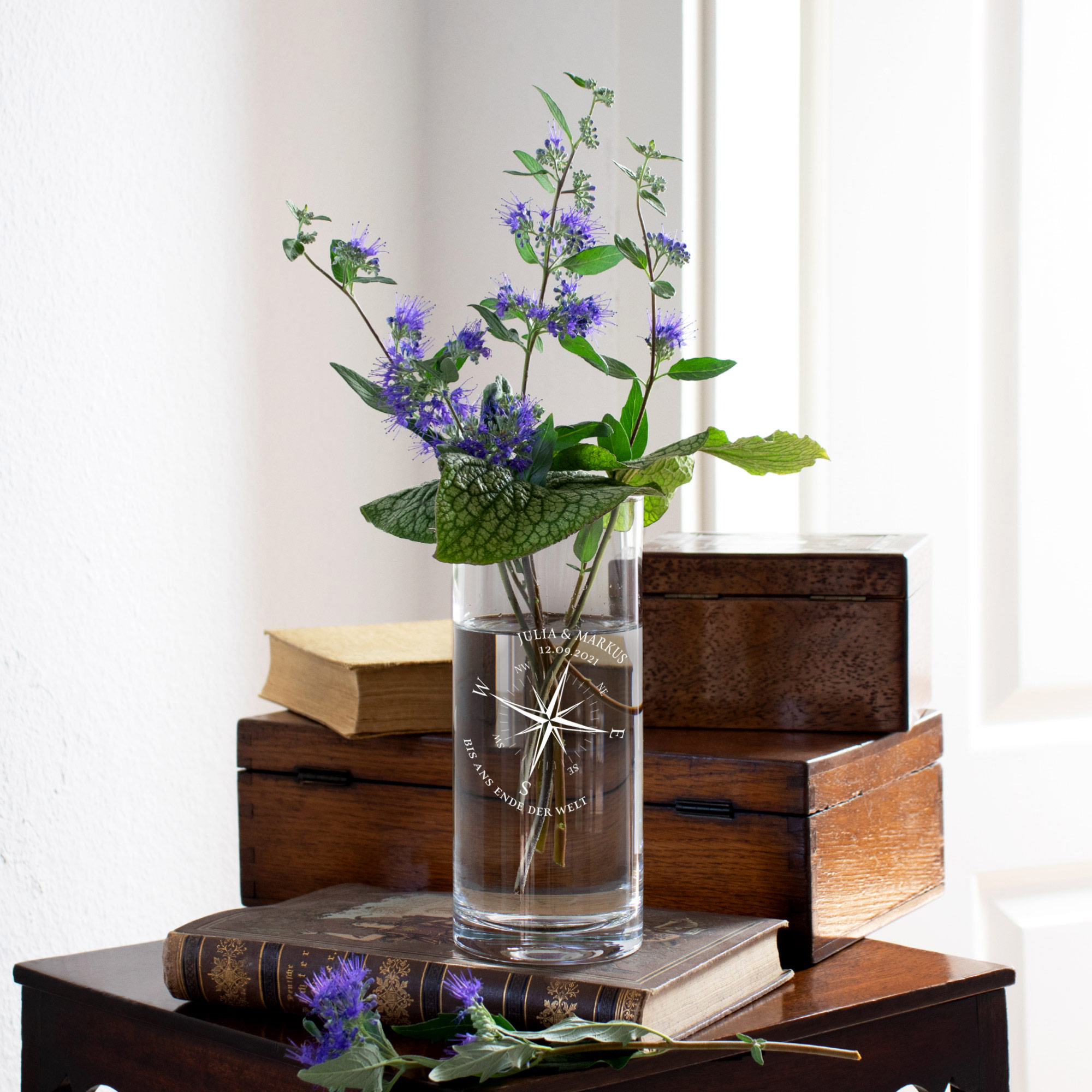 Runde Vase mit Gravur - Kompass Liebe