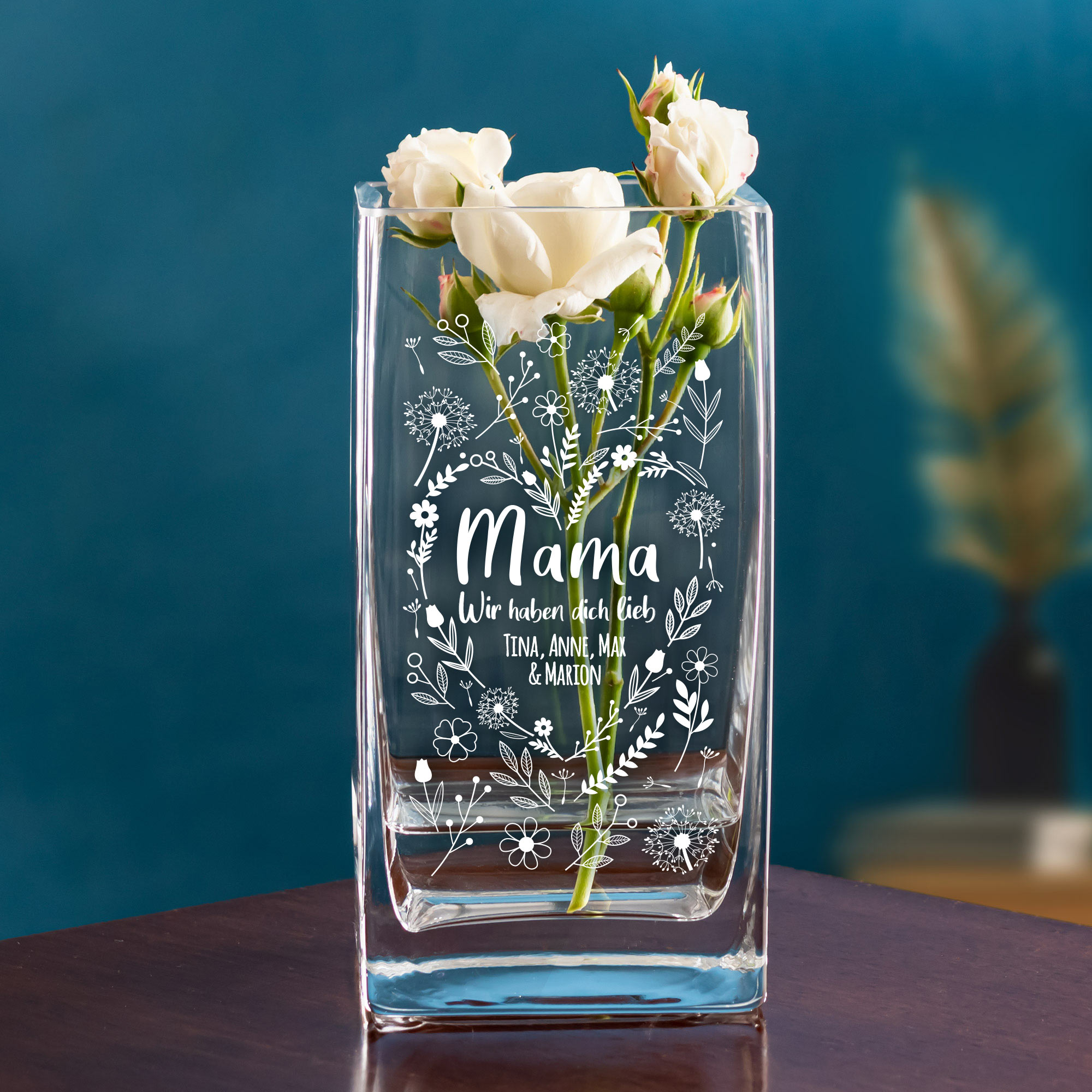 Personalisierte Vase aus Glas mit Gravur für Mama - Blumenherz