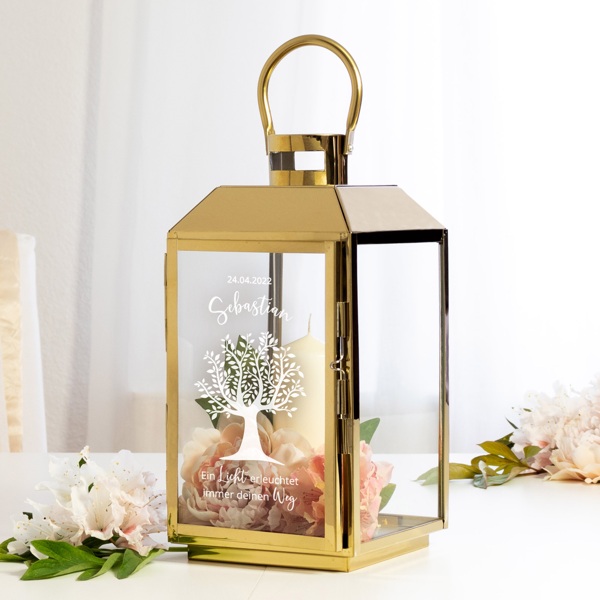 Gold Laterne für draußen und drinnen, goldfarbene Kerzenlaterne mit personalisierte Gravur, Windlicht & Gartenlaterne mit Gravur - Geschenk zur Gebu